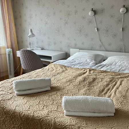 Stuudio 17 Lägenhet Kuressaare Exteriör bild